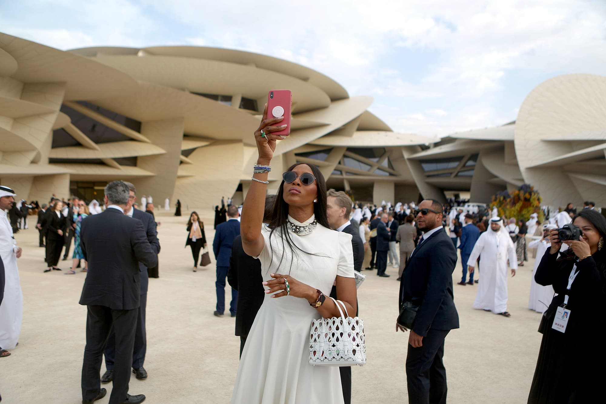 Naomi Campbell Qatarin kansallismuseon avajaisissa.
