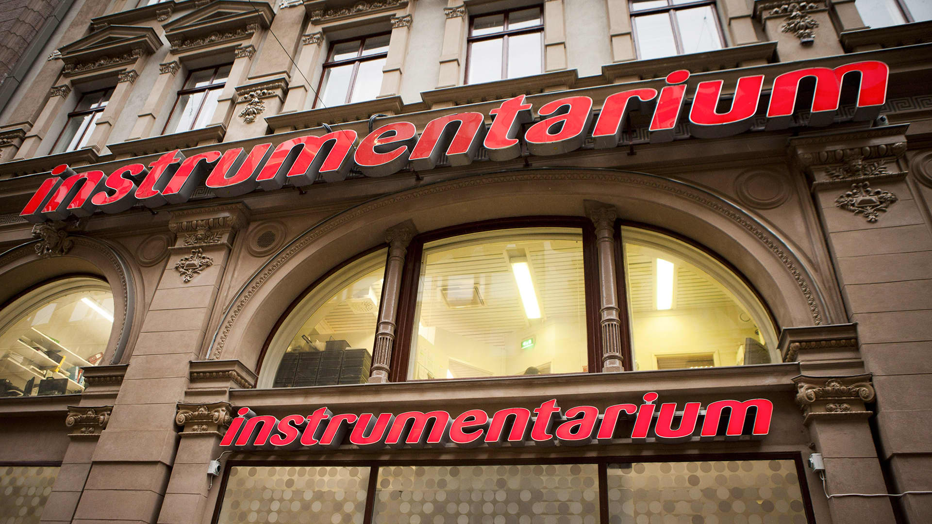 Instrumentariumin myymälä Aleksanterinkadulla Helsingissä.