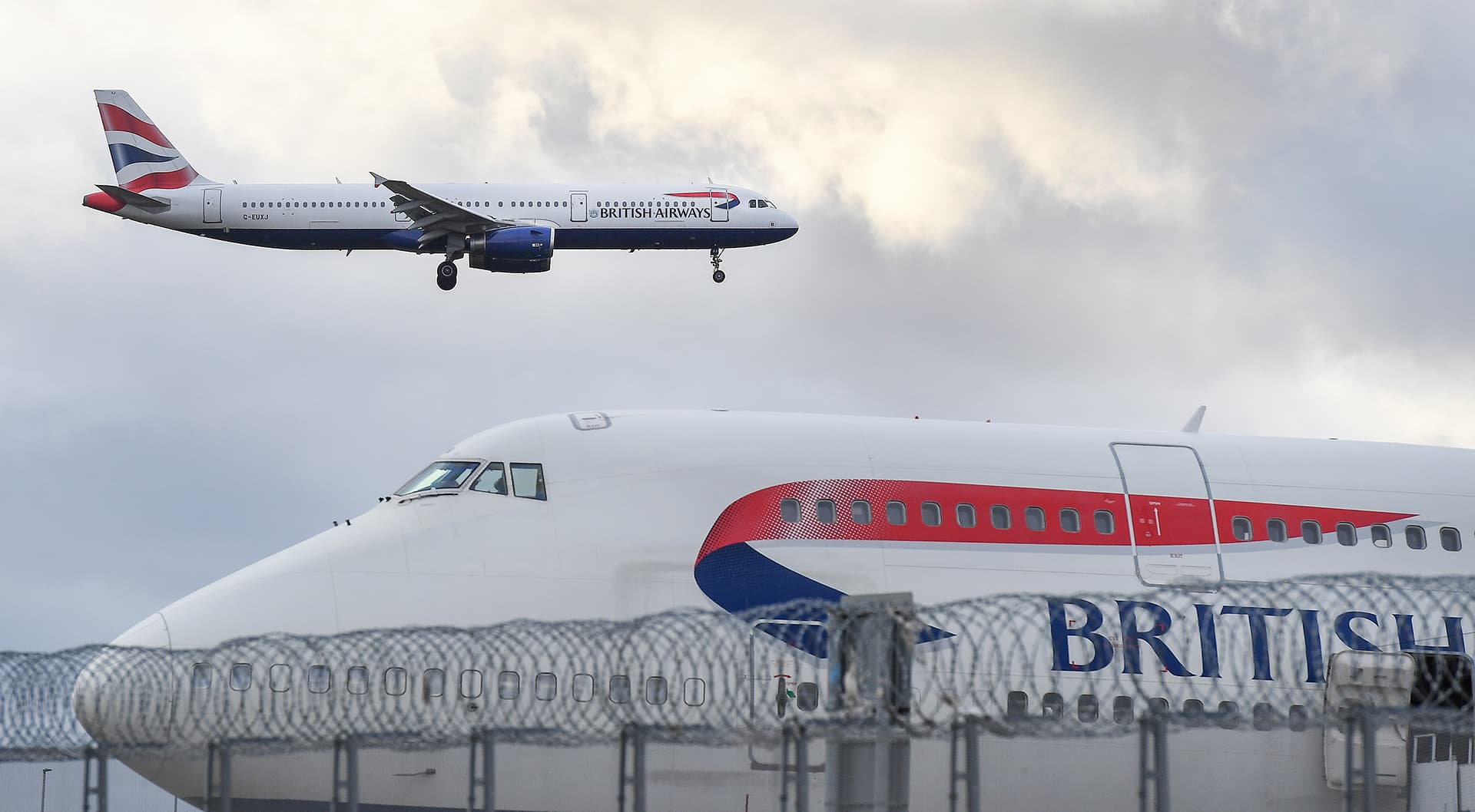 British Airways lentokoneita Heathrown lentokentällä.