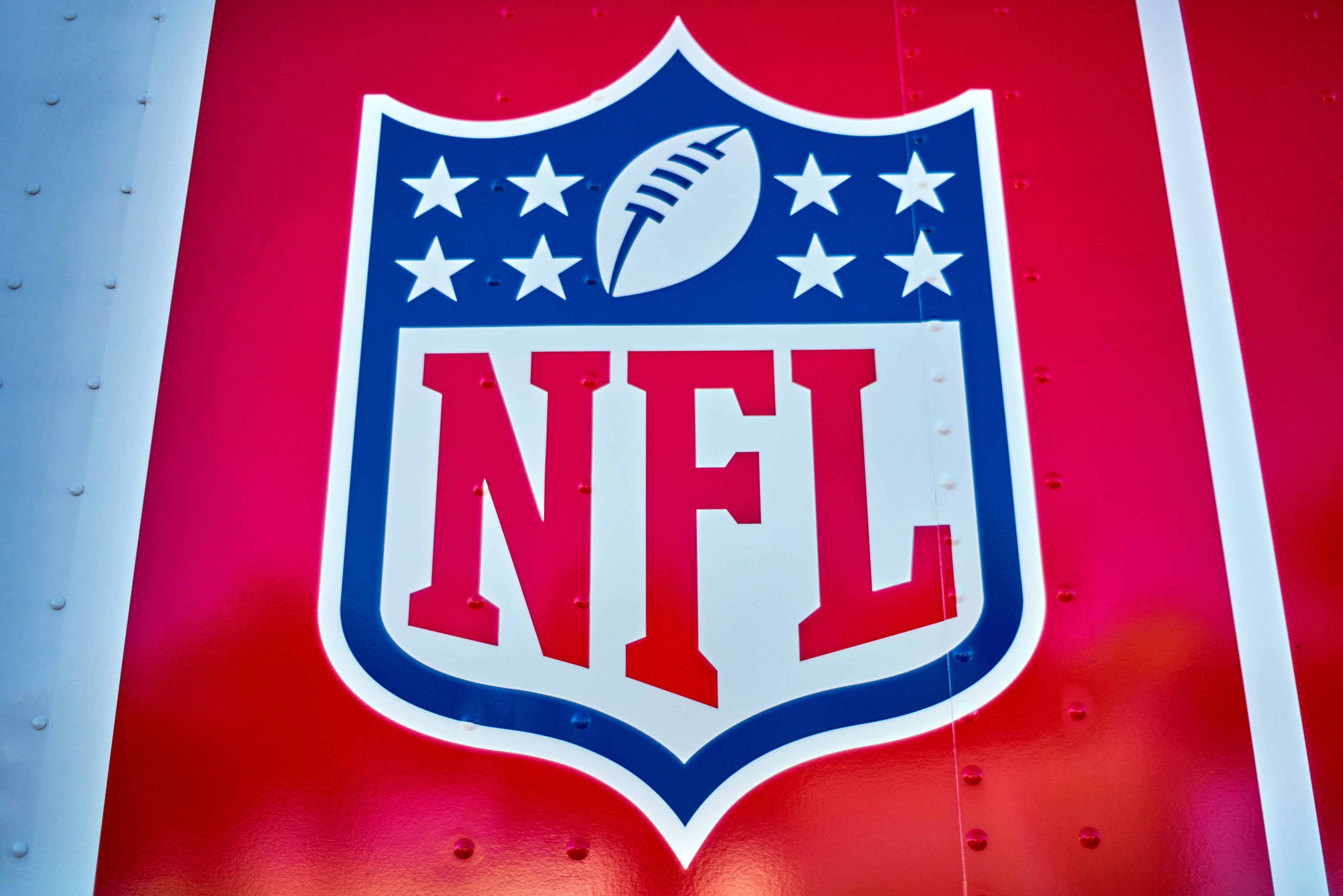 Kuvassa NFL:n logo.