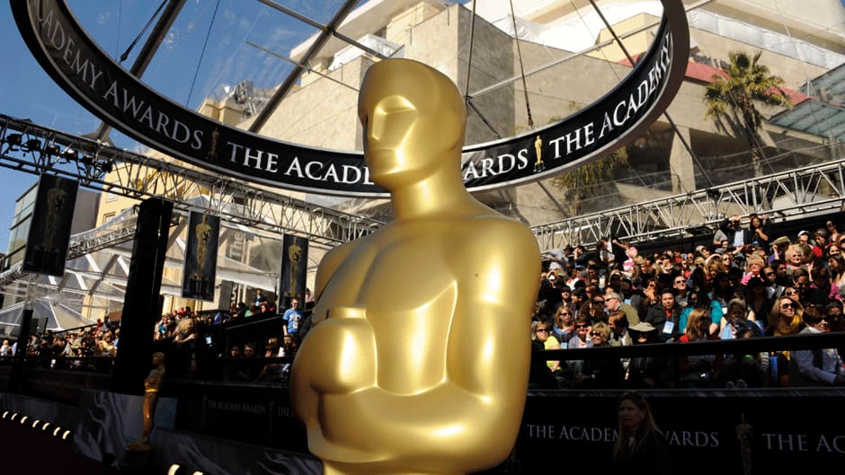 Oscar-patsas Kodak-teatterin edustalla Hollywoodissa.