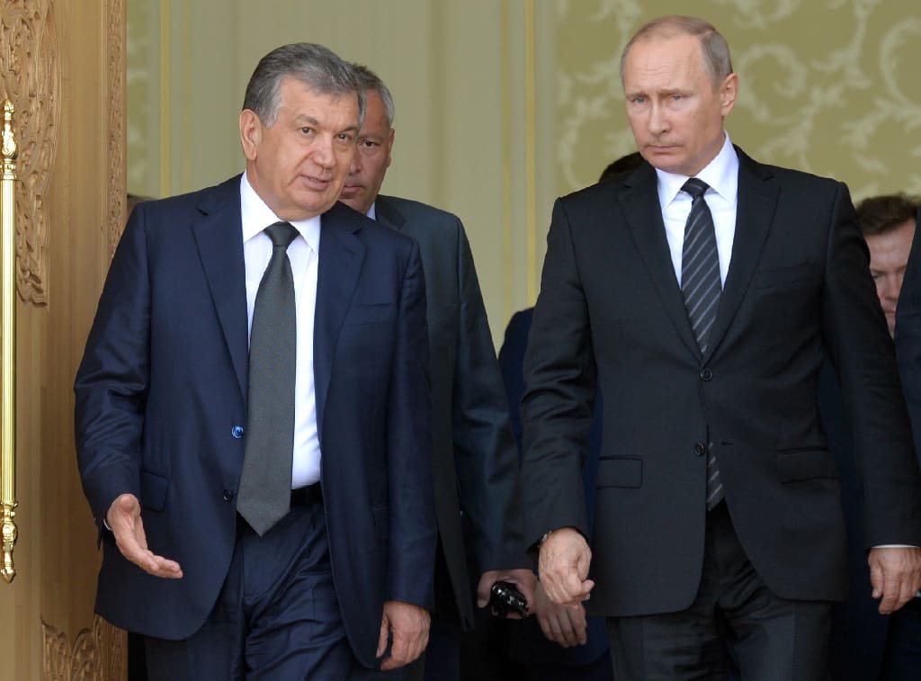 Vladimir Putin ja Uzbekistanin Shavkat Mirzijojev kuvattuna 6. syyskuuta 2016.