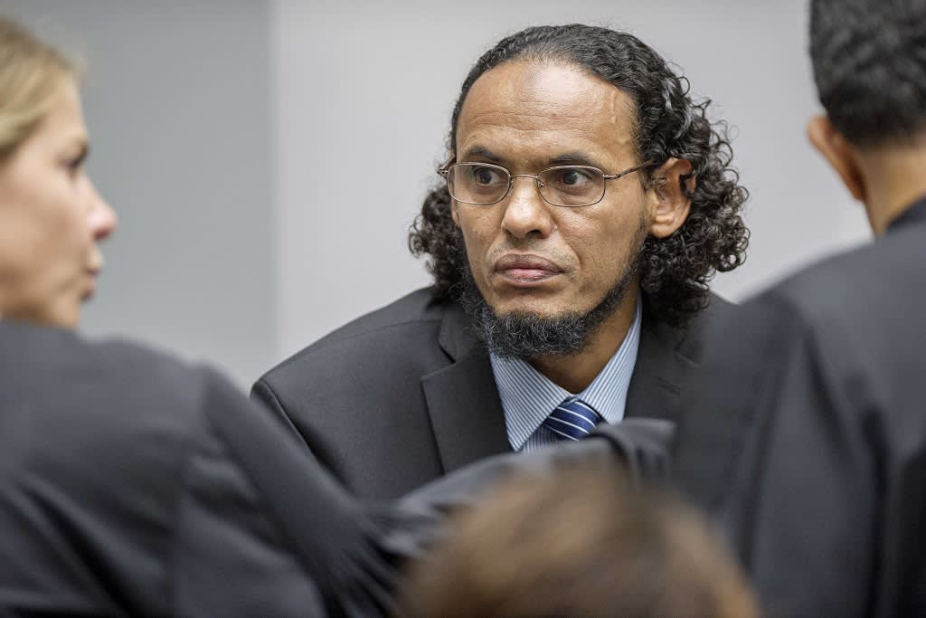 Kuvassa Ahmad al-Faqi al-Mahdi, joka tuomittiin yhdeksäksi vuodeksi vankilaan Timbuktun historiallisten kohteiden tuhoamisesta. 