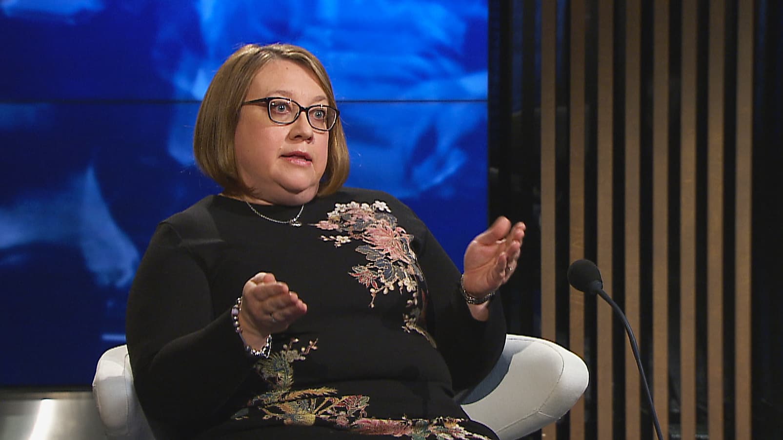 Ylilääkäri Sanna Isosomppi: Rokottamattomat aikuiset ovat tällä hetkellä todella isossa riskissä