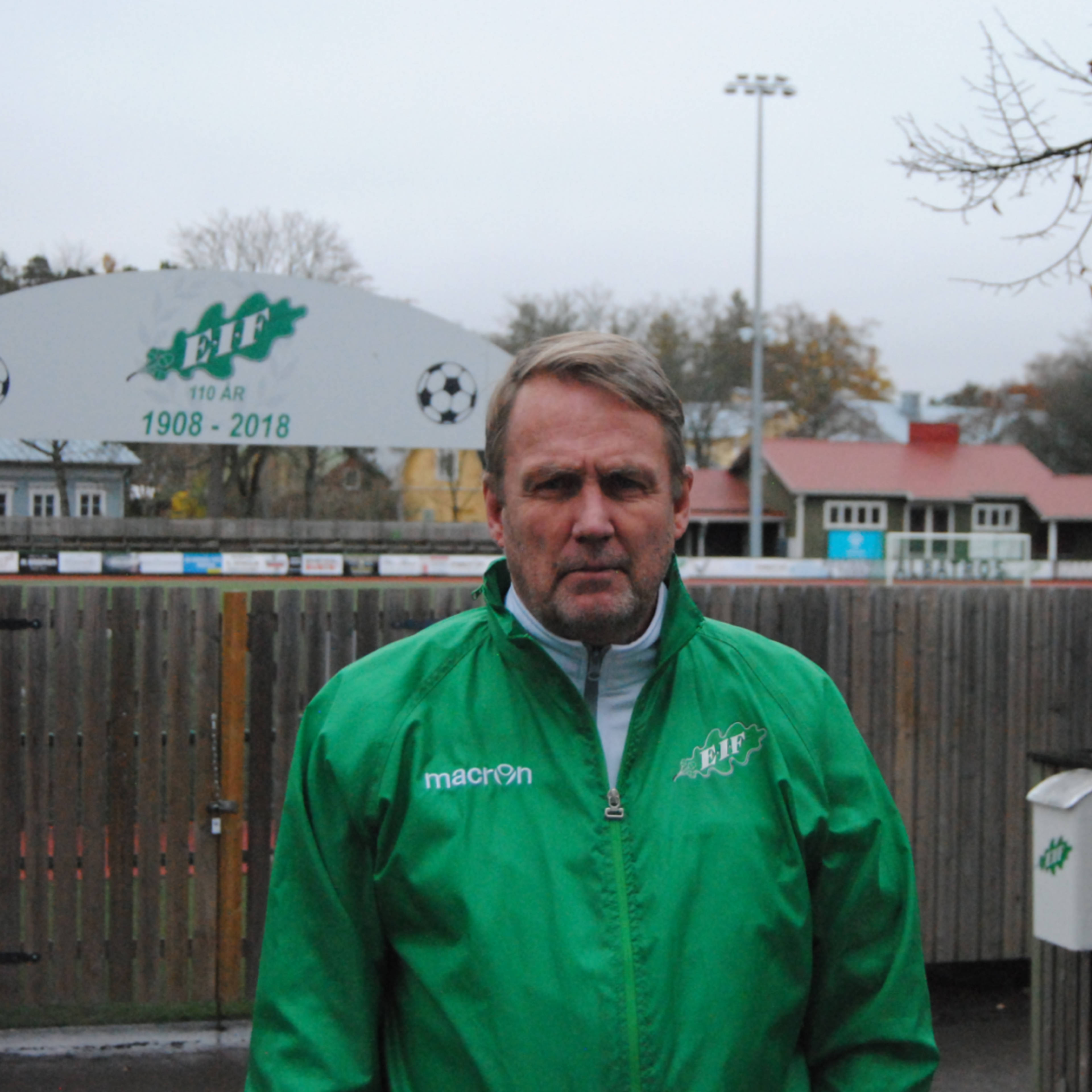 EIF:s sportchef Peter Haglund berättar hur spelarrekryteringen går till ...