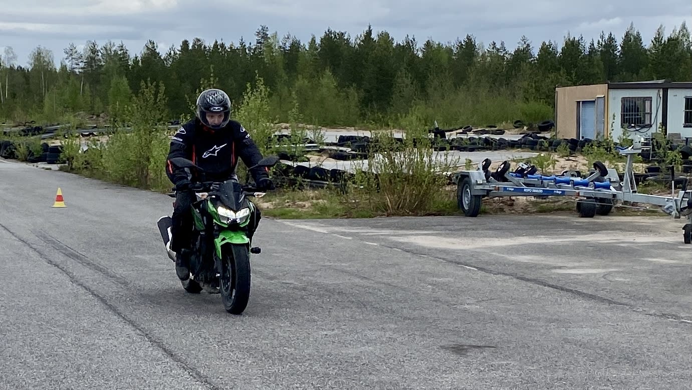 Moottoripyöräilyn suosio on jatkanut voimakasta kasvua myös pandemian  aikana | Yle Pohjois-Suomen videot | Yle Areena