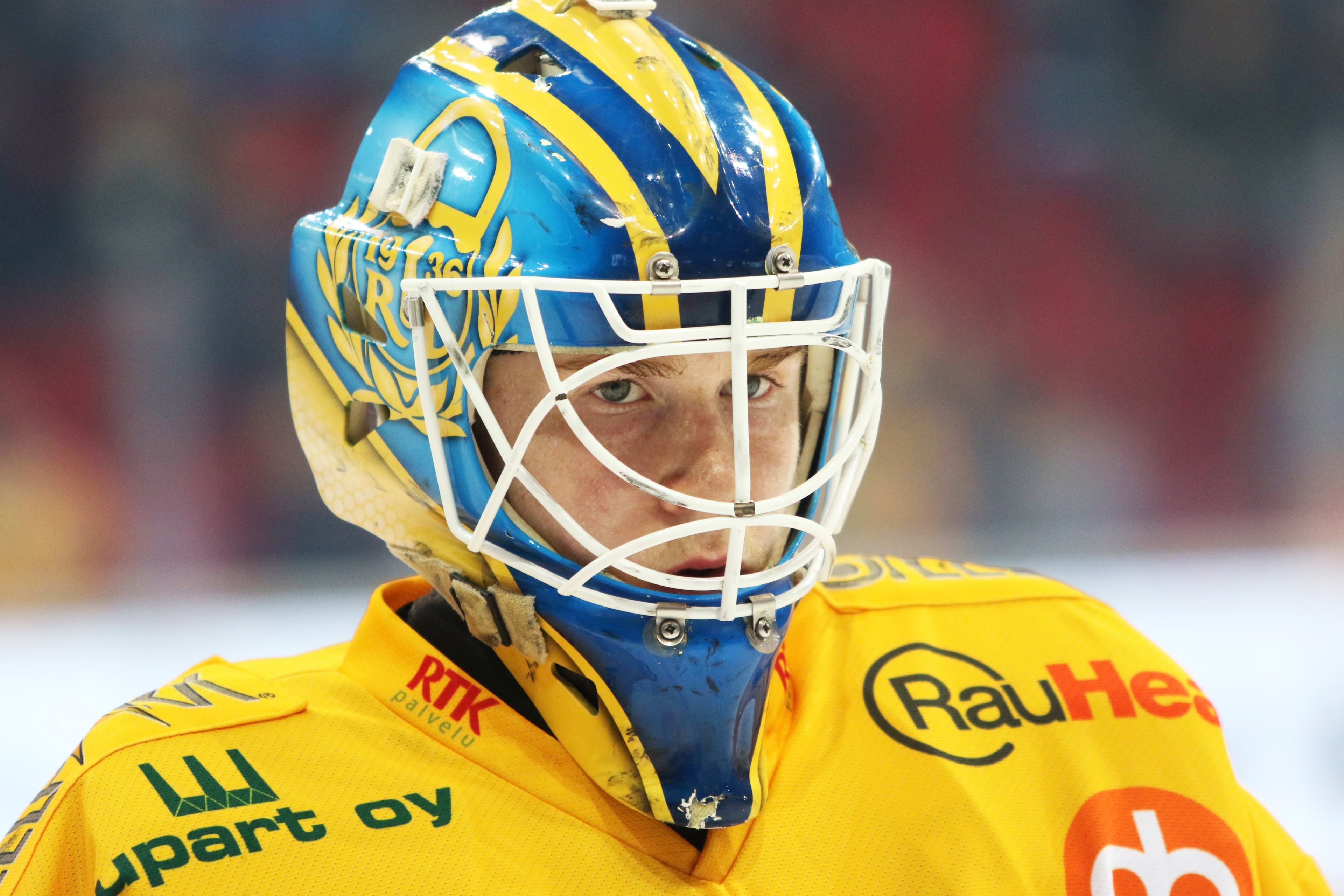 Erikoinen Temppu Lukon Maalivahti Teki Maalin TPS Vastaan Liiga 