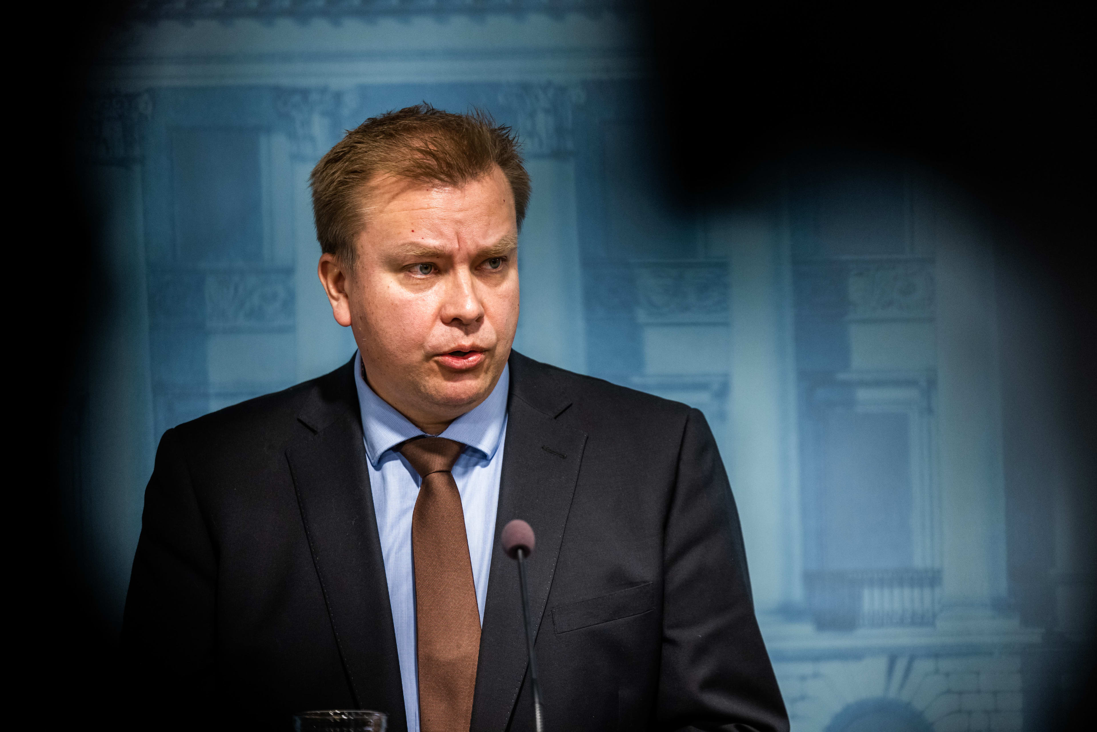 Puolustusministeri Antti Kaikkonen Kommentoi Venäjän Osittaista ...