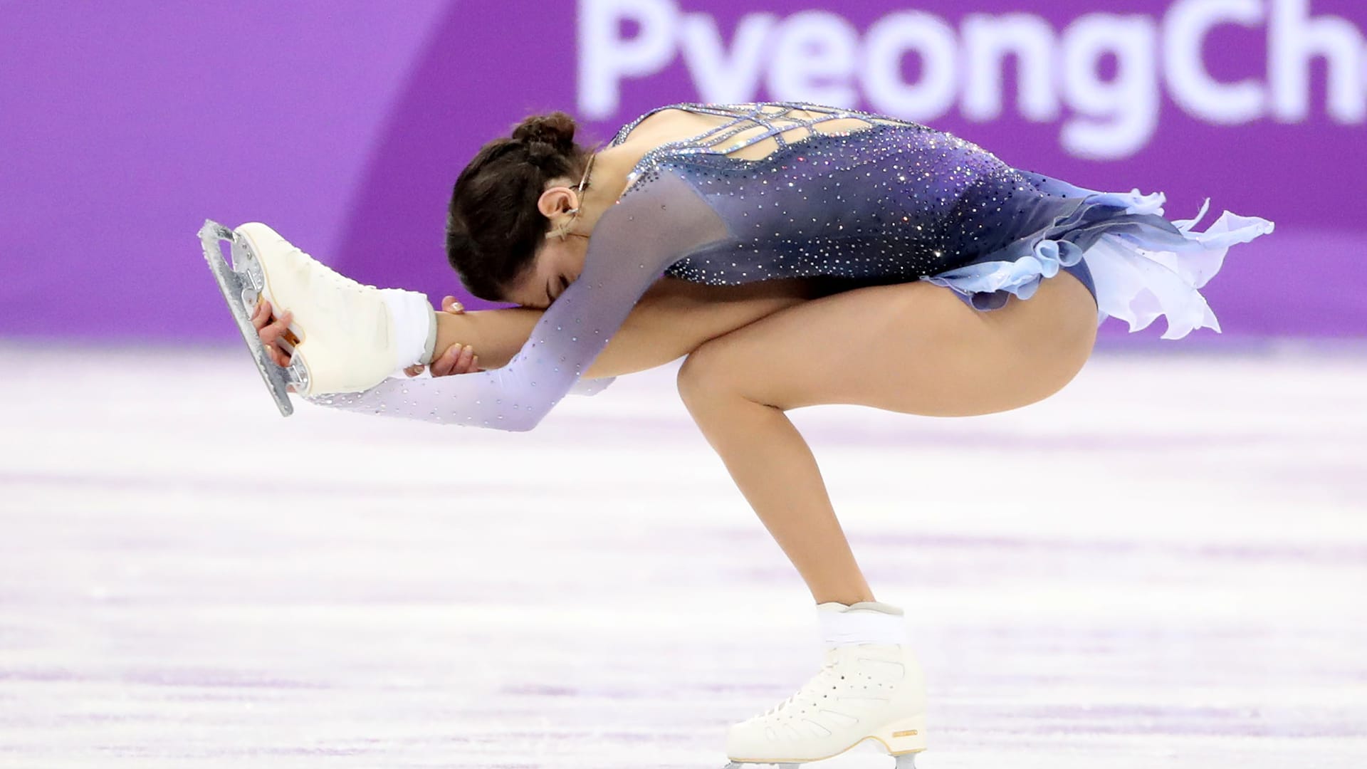 Taitoluistelu, joukkuekilpailun jäätanssin lyhyt tanssi, naisten  lyhytohjelma ja parien vapaaohjelma | Korean olympialaiset | Yle Areena