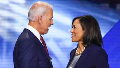 Demokraattien varapresidenttiehdokas Kamala Harris kommentoi valintaansa