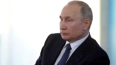 Venäjän presidentti Vladimir Putin Venäjän valtaamalla Krimin niemimaalla viime keväänä.