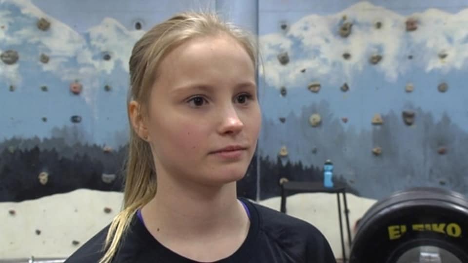 Pitää olla rohkea rämäpää" – Jenny Rautionaho tähtää mäkihypyn ...