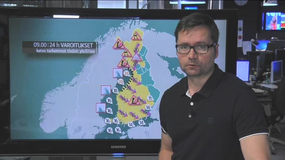 Ylen Meteorologi Matti Huutonen Nain Harvinainen Kesamyrsky Etenee Yle Uutiset Yle Fi