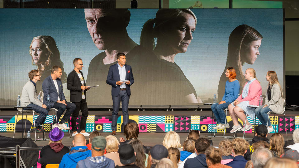 Jos Ukkosia Ja Voimakkaita Saailmioita Paasee Ennustamaan Se On Kohokohta Kerttu Kotakorpi Ei Tyossaan Juurikaan Taivaalle Tuijottele Pointti Yle Fi Cek kumpulan bio instagram keren, agamis, dan romantis terbaru untuk membuat profil ig kamu nah, buat kamu yang sedang mencari inspirasi untuk membuat bio instagram keren, jaka punya. kohokohta kerttu kotakorpi