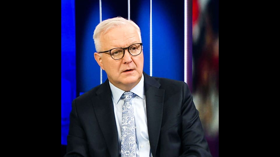 Suomen Pankin pääjohtaja Olli Rehn Ykkösaamussa: Taantuma leikkaa  keskivertosuomalaisen elintasoa noin neljä prosenttia