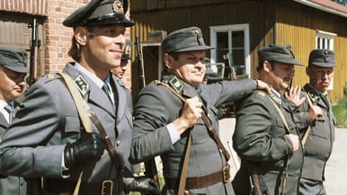 Kuusiosainen tv-sarja kertoo pääesikunnan sissikomppaniasta.