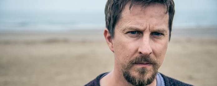 Neliosaisen brittisarjan pääroolin näyttelee Lee Ingleby.