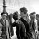 Robert Doisneaun valokuva Le baiser de l'hotel de ville. Kuva dokumenttielokuvasta Kameran takana Robert Doisneau.