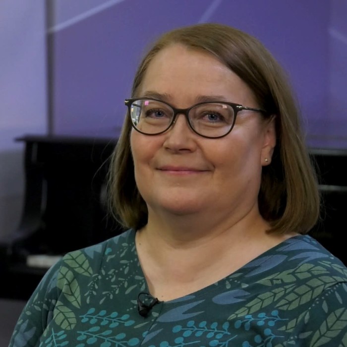 Emma Karasjoki Ylessa Panostetaan Vahvasti Tulevaisuuteen Avoimet Tyopaikat Yleisradio Yle Fi