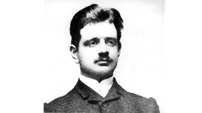 Sandra malli alaston