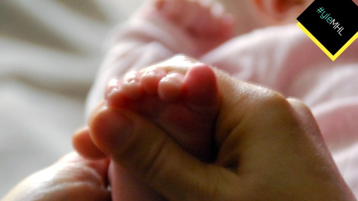 Asiantuntija neuvoo: Näin saat vauvan nukkumaan - ja pysymään unessa |  Marja Hintikka Live 