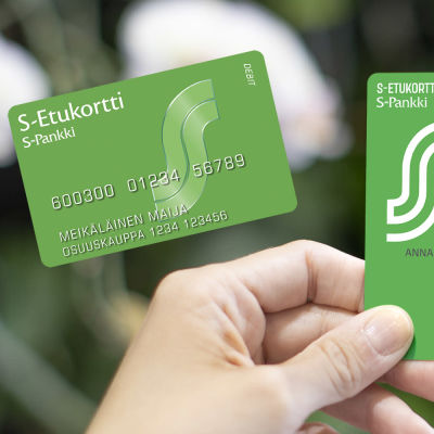 S-Pankin siruton S-Etukortti Debit -kortti, joka muuttui maksulliseksi lokakuussa 2021.