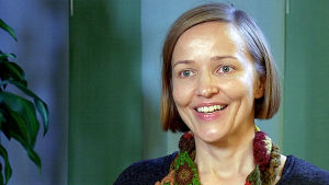 Ylilääkäri Annikka Kalliokoski, Fimea. Ylilääkäri Annikka Kalliokoski haastattelukuvassa.