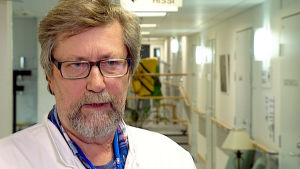 Terveyskeskussairaalan ylilääkäri Pertti Andelmin, Salon kaupunki. Terveyskeskussairaalan ylilääkäri Pertti Andelmin, Salon kaupunki.