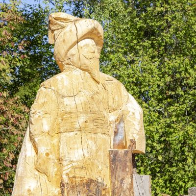 Kuvassa veistos kuningas Kustaa II Aadolfista