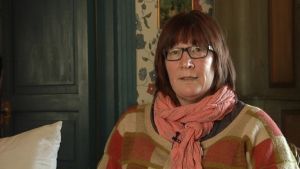 Helena Palmén Doktorand Helena Palmén har gjort en avhandling som heter Identitet i samspråk
