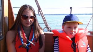 Mira Bäck och Elias Staffans Mira Bäck och Elias Staffans åkte med på seglats med Navigator.