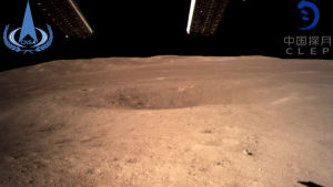 Bild tagen av den kinesiska månlandaren Chang'e 4. Bild tagen av den kinesiska månlandaren Chang'e 4.
