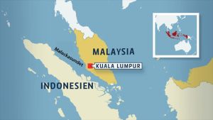 Malaysia ligger mitt i Sydostasien, mellan Malackasundet och Sydkinesiska sjön. Malaysia ligger mitt i Sydostasien, mellan Malackasundet och Sydkinesiska sjön.