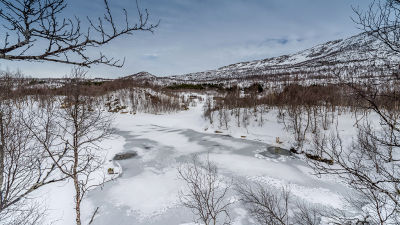 Operationen i den trånga Pluragrottan var krävande.