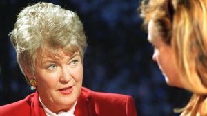 Rauni-Leena Luukanen-Kilde Tulisielu-ohjelmassa vuonna 1995. Rauni-Leena Luukanen Tulisielu -ohjelmassa.