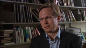 Professor Tuomas Ojanen Tuomas Ojanen, professor i statsförfattningsrätt vid HU