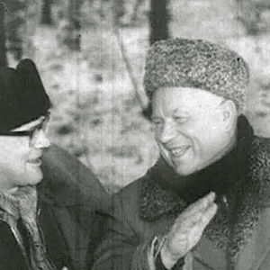 On vaikea kuvitella erilaisempia ihmisiä kuin mitä Urho Kekkonen ja Nikita Hrushtshov olivat, silti heistä tuli mitä parhaita ystäviä.