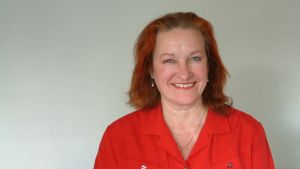 Eva Kivilaakso-Wellman (Saml.) tycker att Esbo kunde begränsa den subjektiva rätten till dagvård. Eva Kivilaakso-Wellmann, Saml. i Esbo