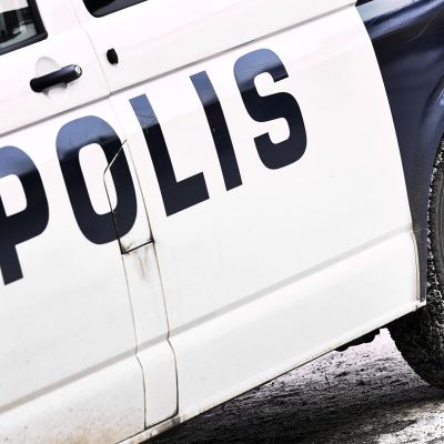 Poliisiauto.