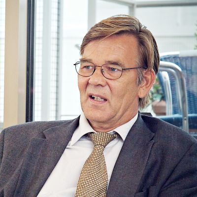 Tekesin pääjohtajana vuosina 2000 - 2012 toiminut Veli-Pekka Saarnivaara.