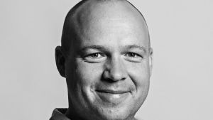 Jonas Bergqvist arbetar på Wasa Teater som skådespelare. jonas bergqvist