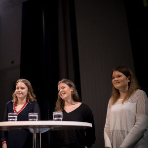 Vinnarna i debattävlingen 2018 från Borgå gymnasium. 