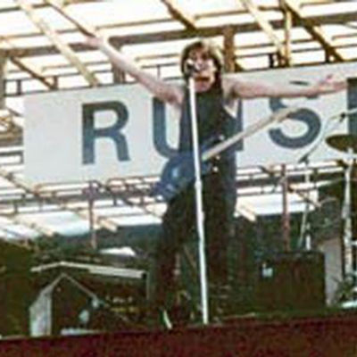 U2 esiintymässä Ruisrockissa 1982