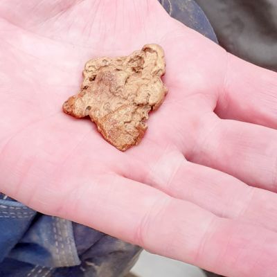 Tankavaaran kullanhuuhdonnan SM-kilpailuissa löytyi noin 60 gramman painoinen kultahippu.