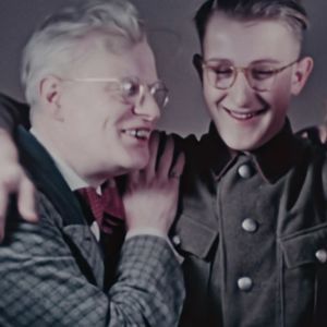Tavallisten ihmisten kaitafilmit kertovat arjesta sodanaikaisessa Saksassa.