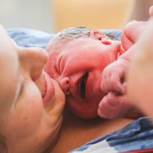 Vanhempi, uskalla olla epävarma!” – Listasimme 8 huojentavaa havaintoa  vauvan ensimmäisestä vuodesta | Akuutti 