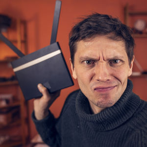 Johan Gullmets med 4G-router.