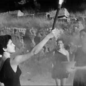 Olympiatuli sytytetään Kreikassa (25.6.1952).