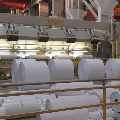 Pappersrullar i en av Stora Ensos fabriker.