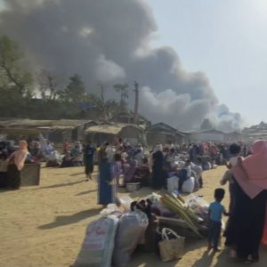 Brand i flyktingläger i Bangladesh